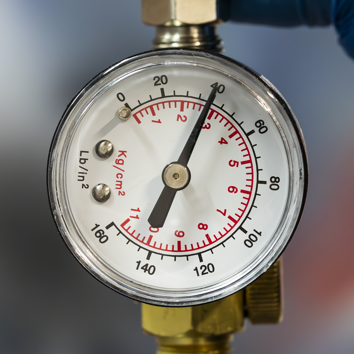 On-Gun Pressure Regulator/Gauge ILF/RG