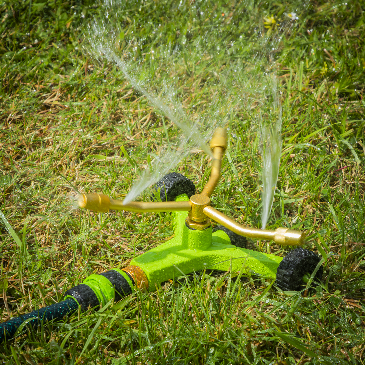 3-Arm Brass Sprinkler with Metal Wheeled Base JS2032