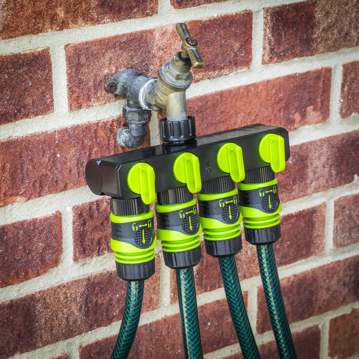 4-Way Garden Water Distributor JS349