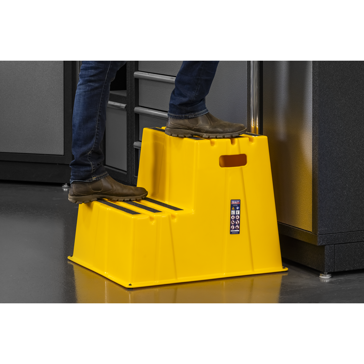 Heavy-Duty 2-Step Safety Steps with Anti-Slip Treads 150kg Capacity, Yellow - EN 14183 KS6