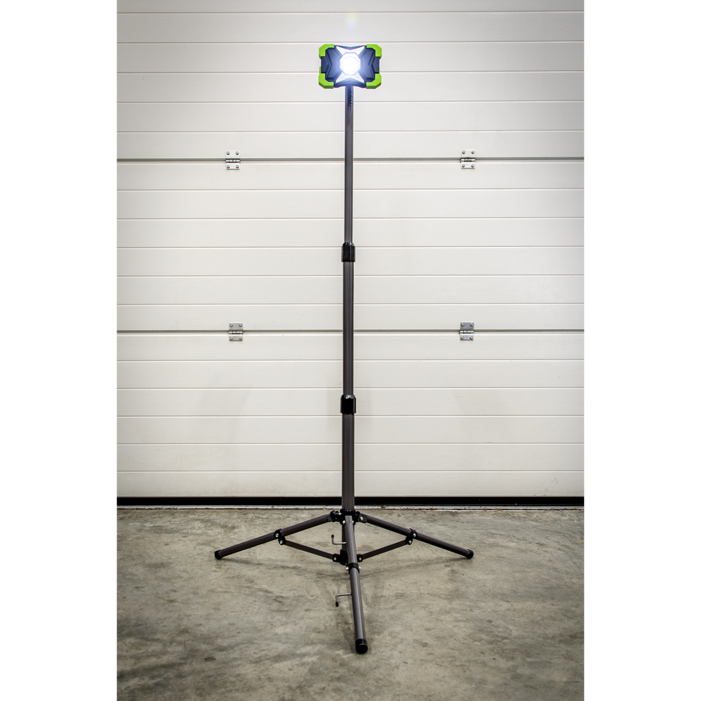 Portable Floodlight & Telescopic Tripod 15W COB LED LED1500PBKIT