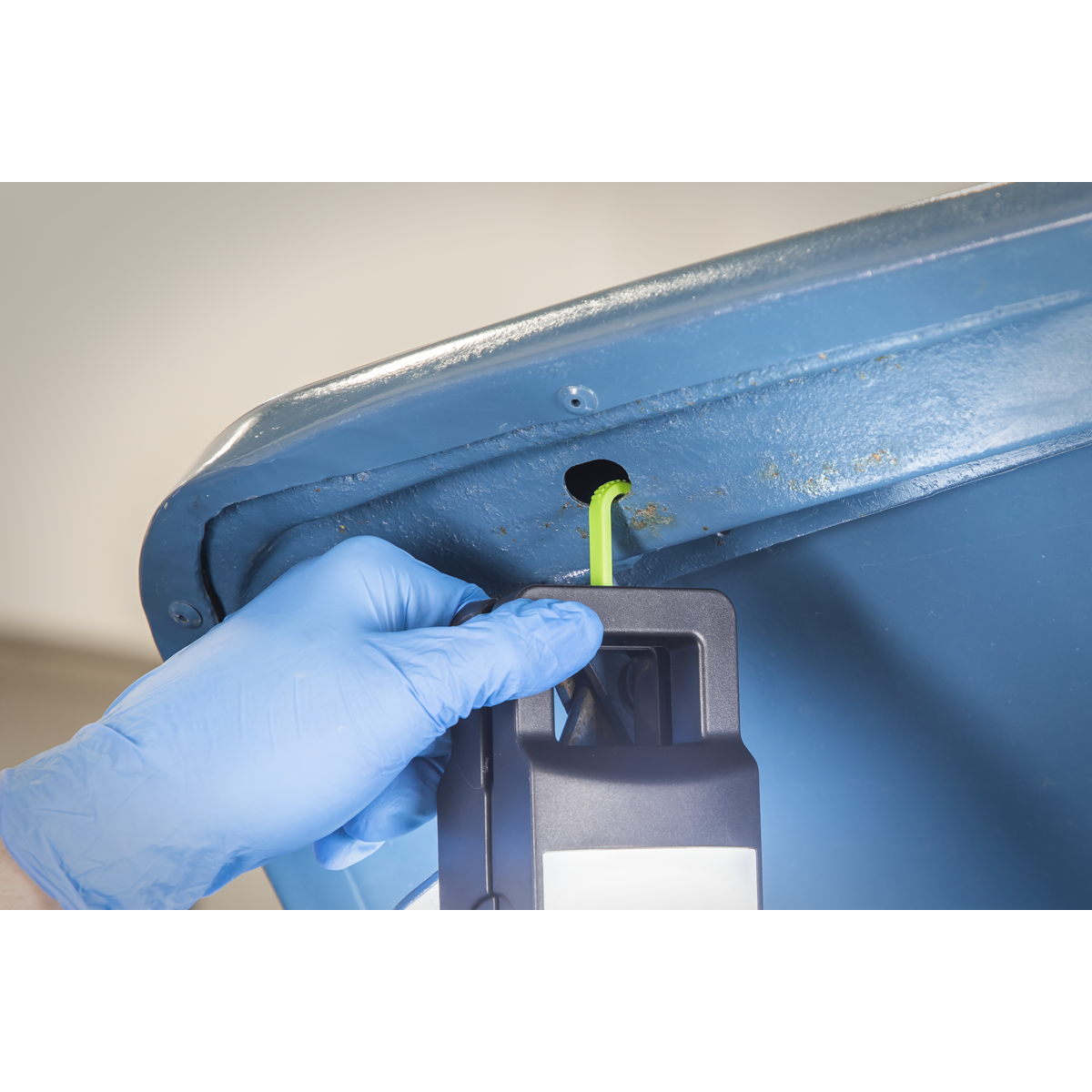 3-in-1 Folding Floodlight 10W SMD LED LED15WFL