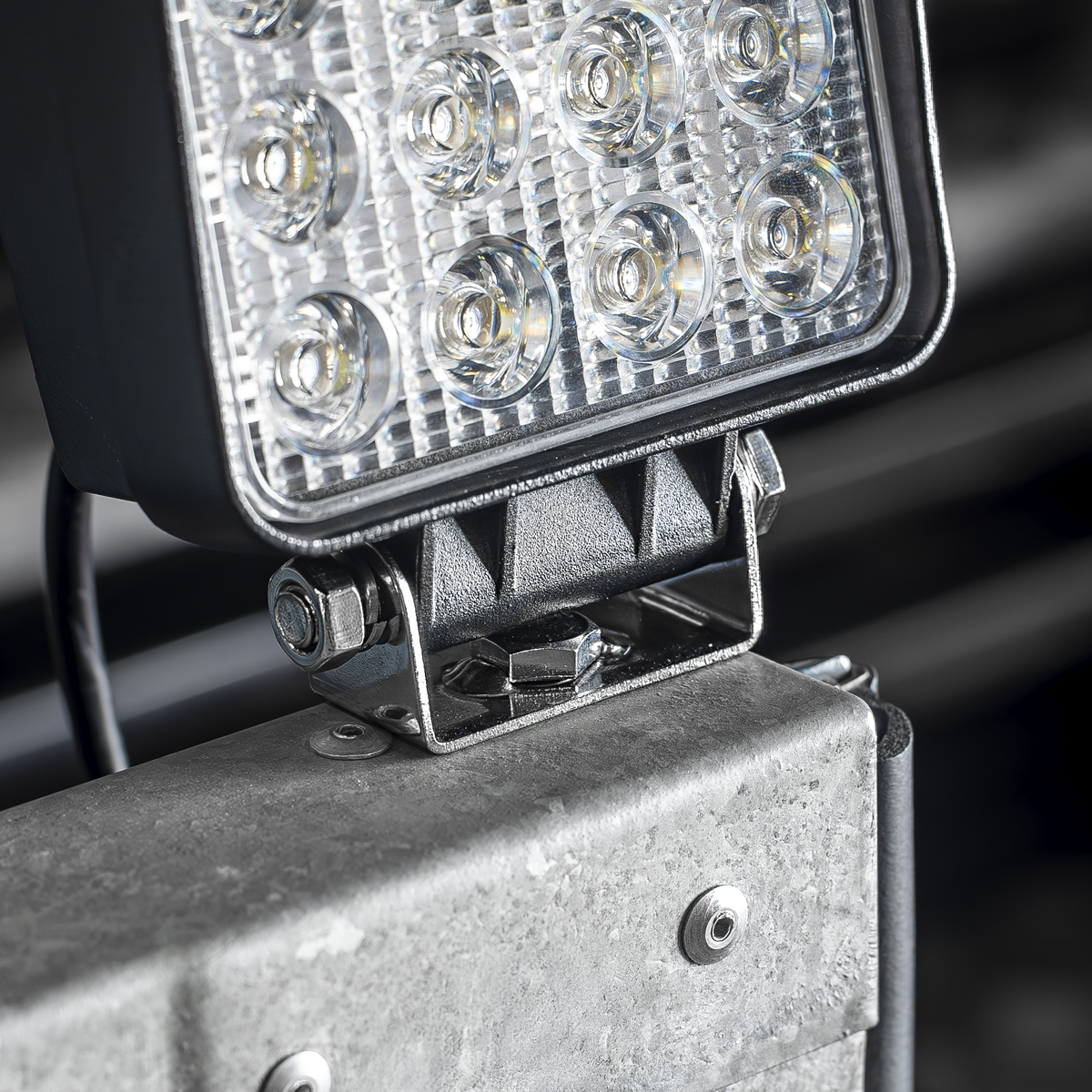 Mini Square Worklight with Adjustable Bracket 15W SMD LED LED2S