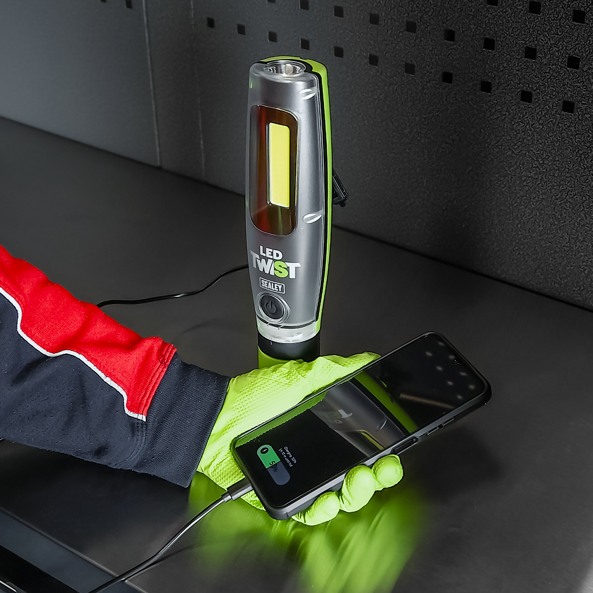 LED Twist® Rechargeable Inspection Light with Power Bank 20W COB & 3W SMD LED LED3001G