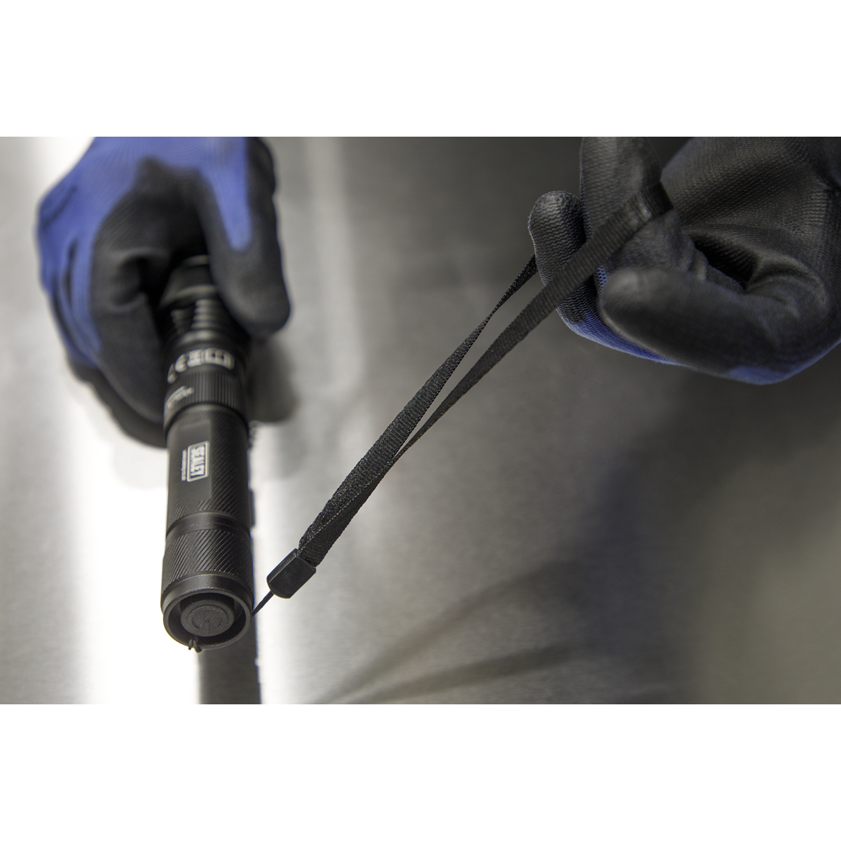 Rechargeable Aluminium Torch with Adjustable Focus 10W SMD LED LED449