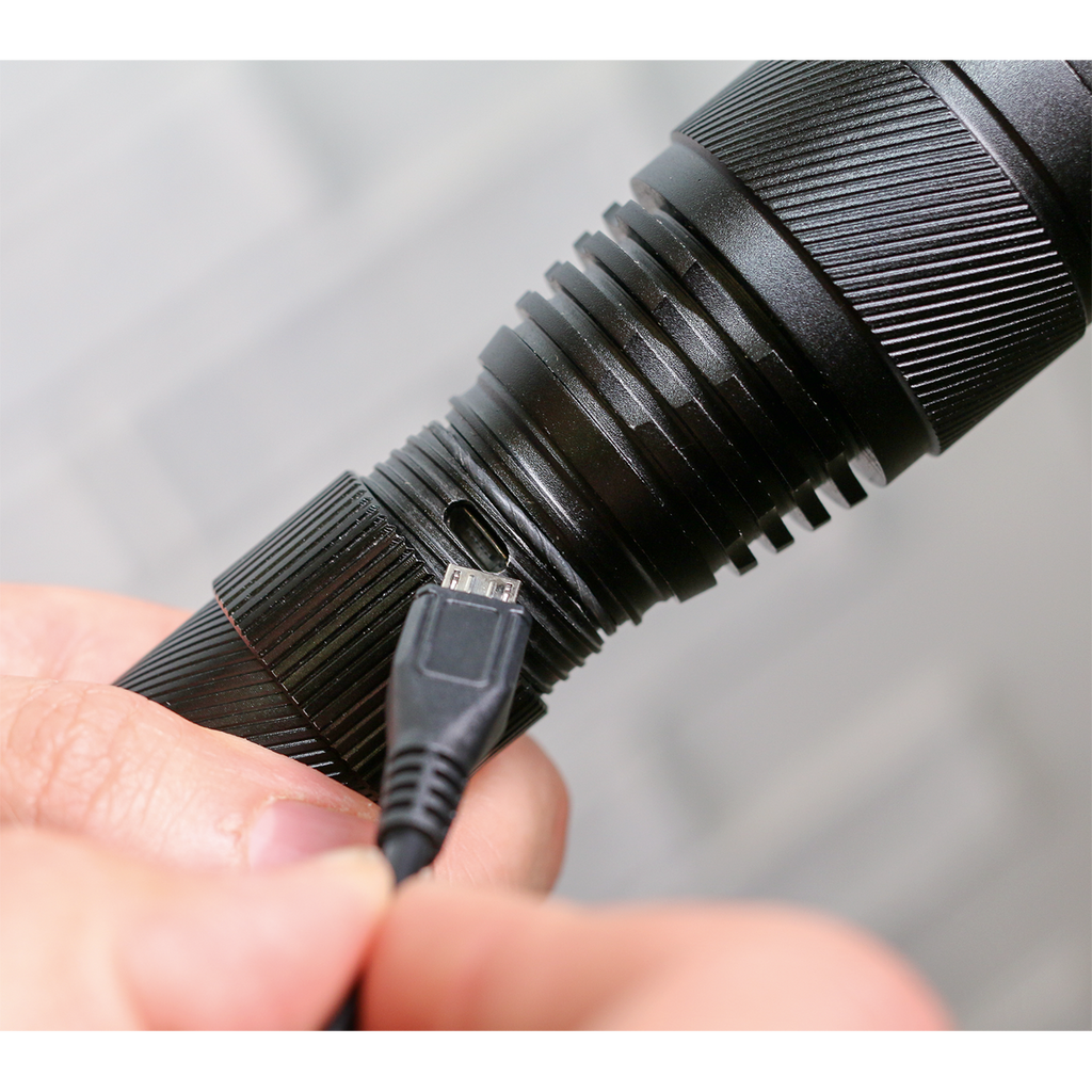 Rechargeable Aluminium Torch with Adjustable Focus 10W SMD LED LED449