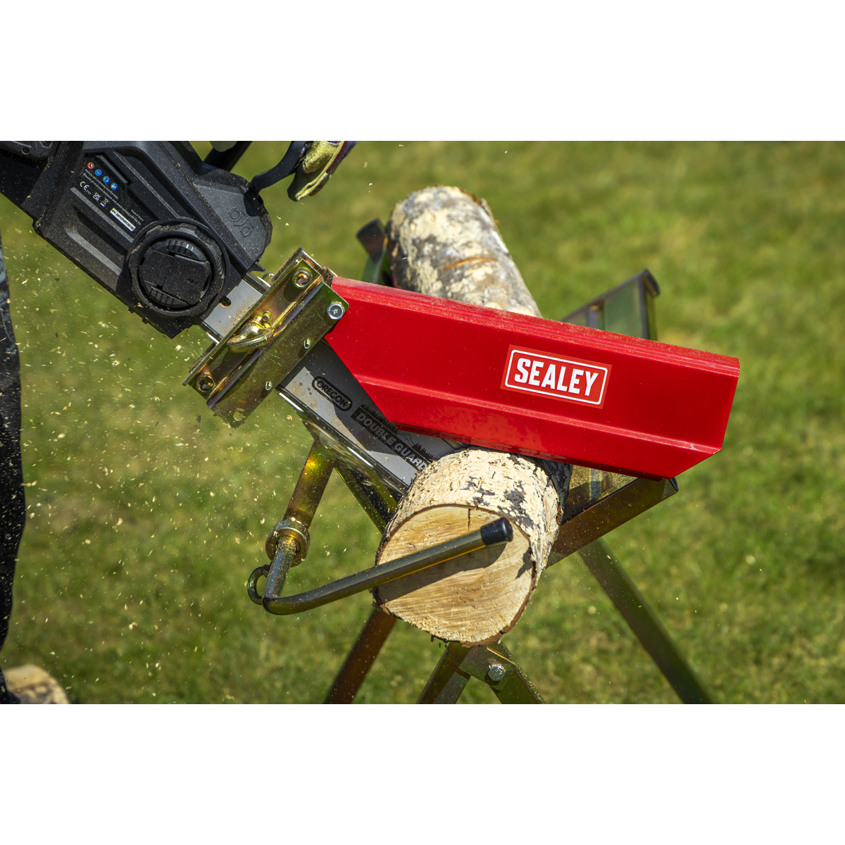Heavy-Duty Sawhorse With Chainsaw Holder LSH150HD