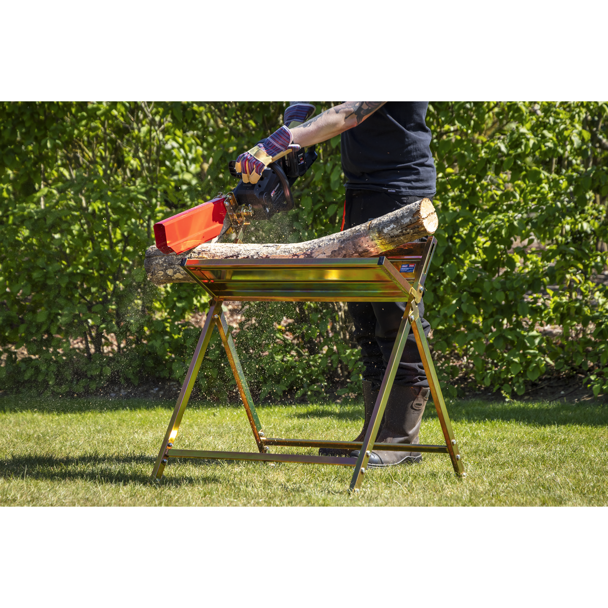 Heavy-Duty Sawhorse With Chainsaw Holder LSH150HD