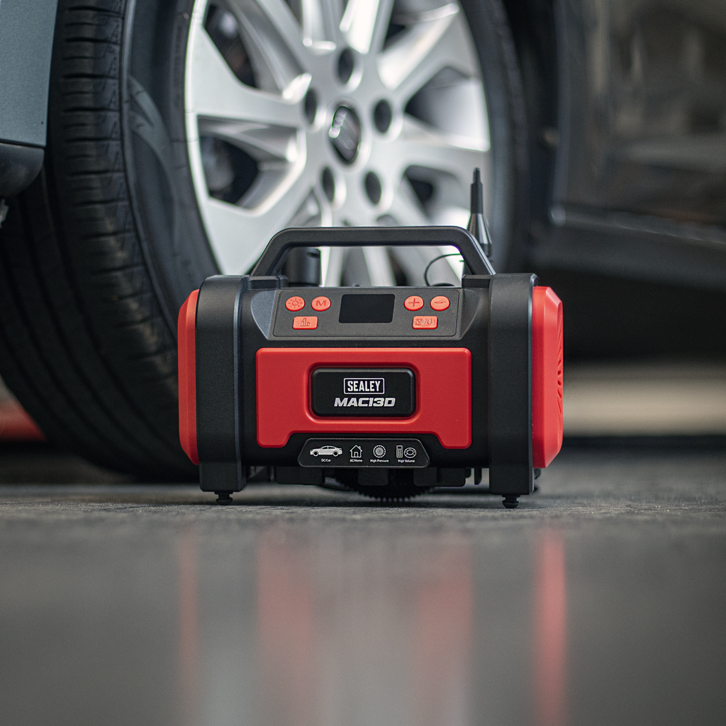 Tyre Inflator & High Volume Air Pump 12V/230V AC MAC13D