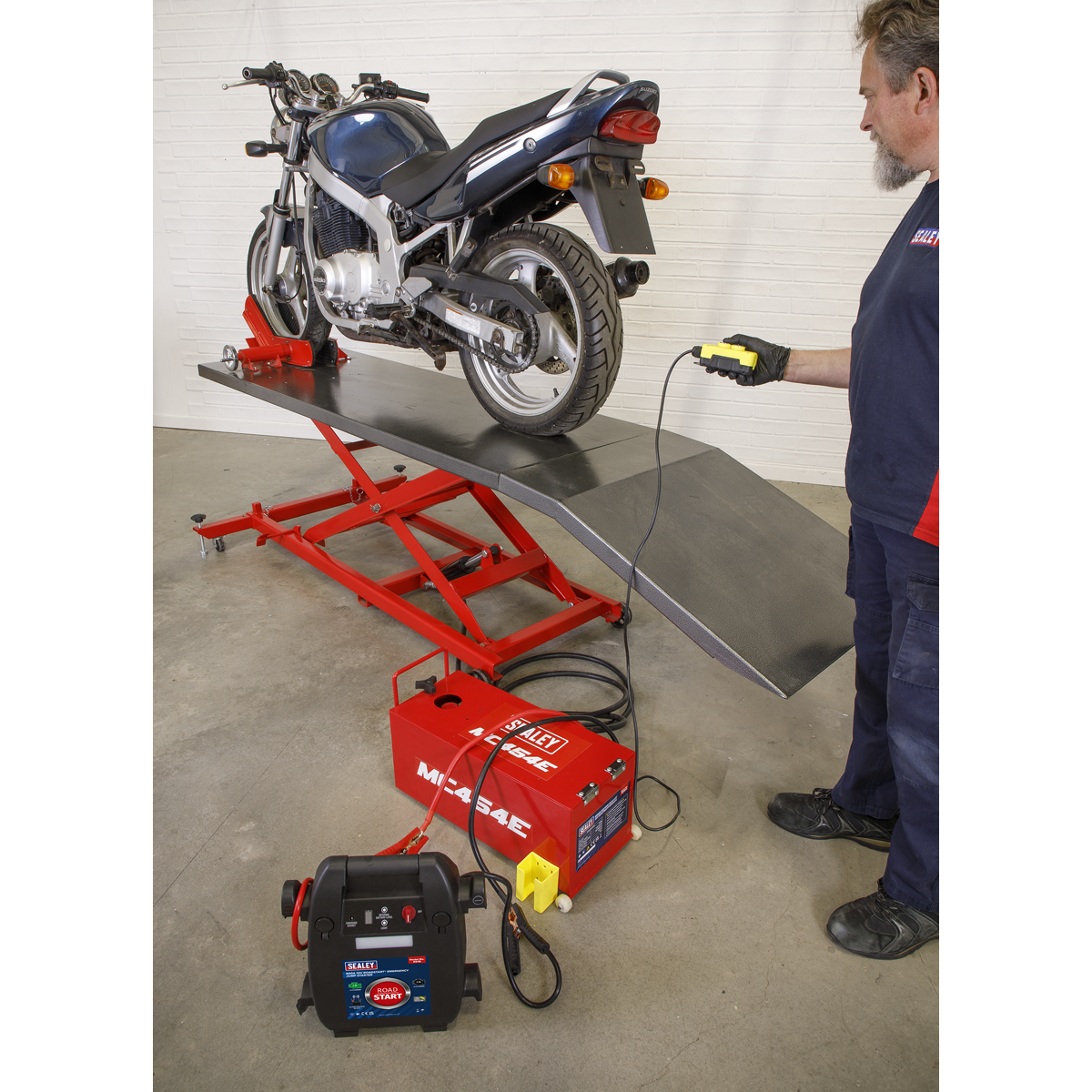 12V Electro/Hydraulic Motorcycle Lift 450kg Capacity MC454E