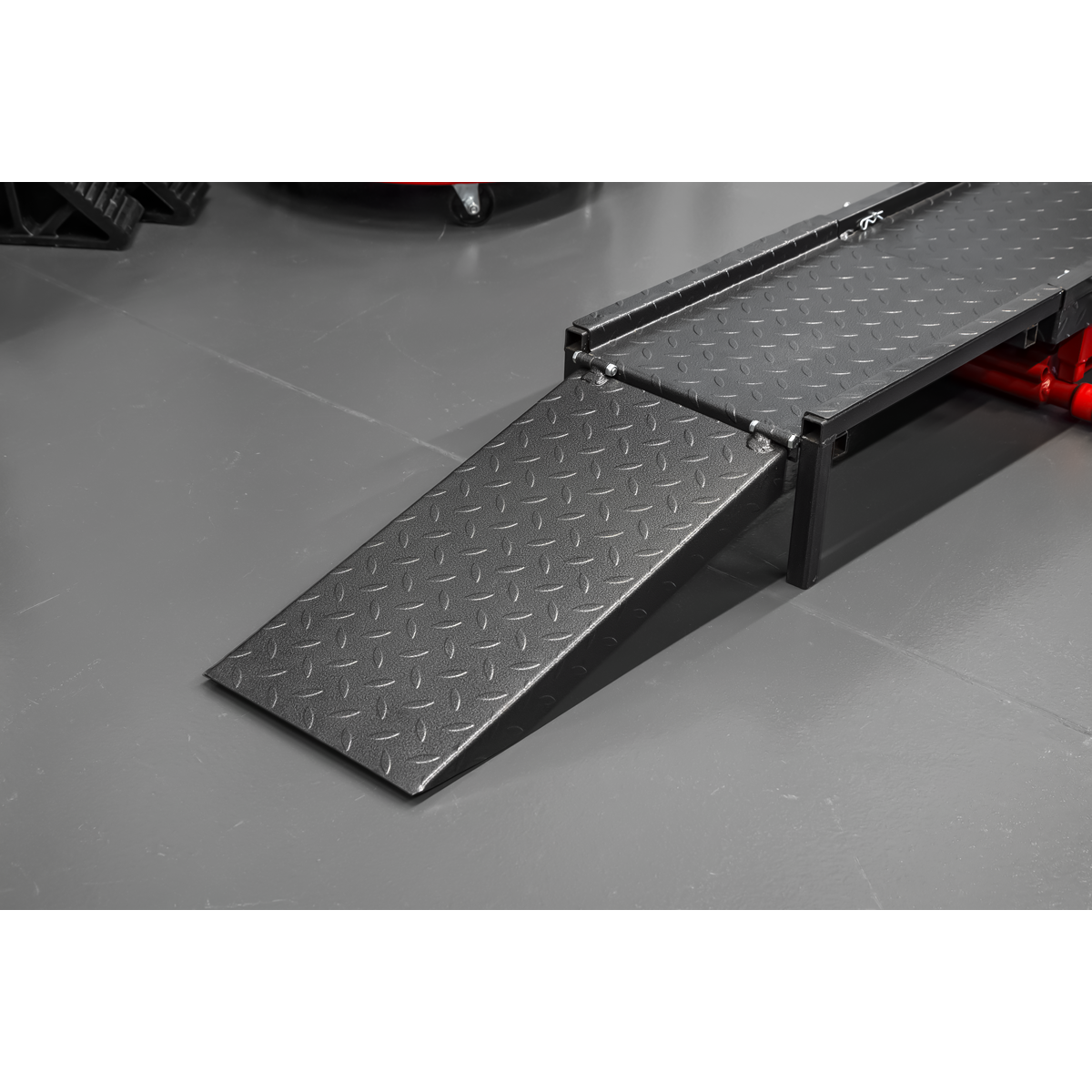 Hydraulic Motorcycle Lift 450kg Capacity MC550