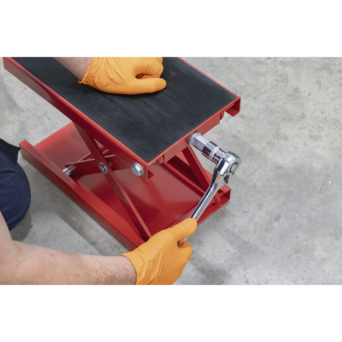 Motorcycle Scissor Stand 450kg Capacity MC5908