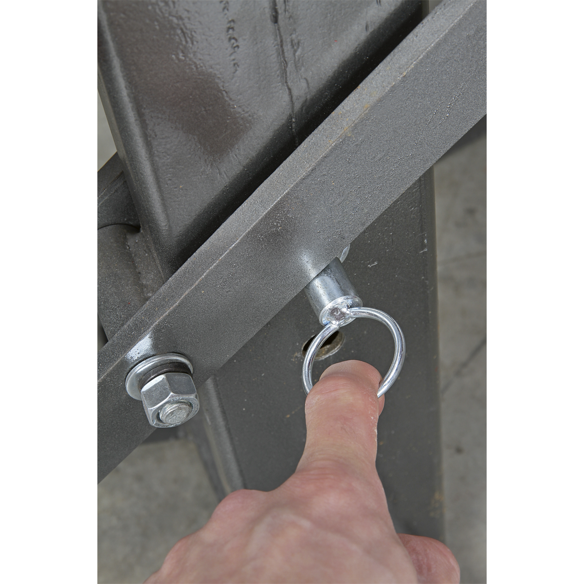 Single Post Hydraulic Portable Motorcycle Lift 450kg Capacity MCL500