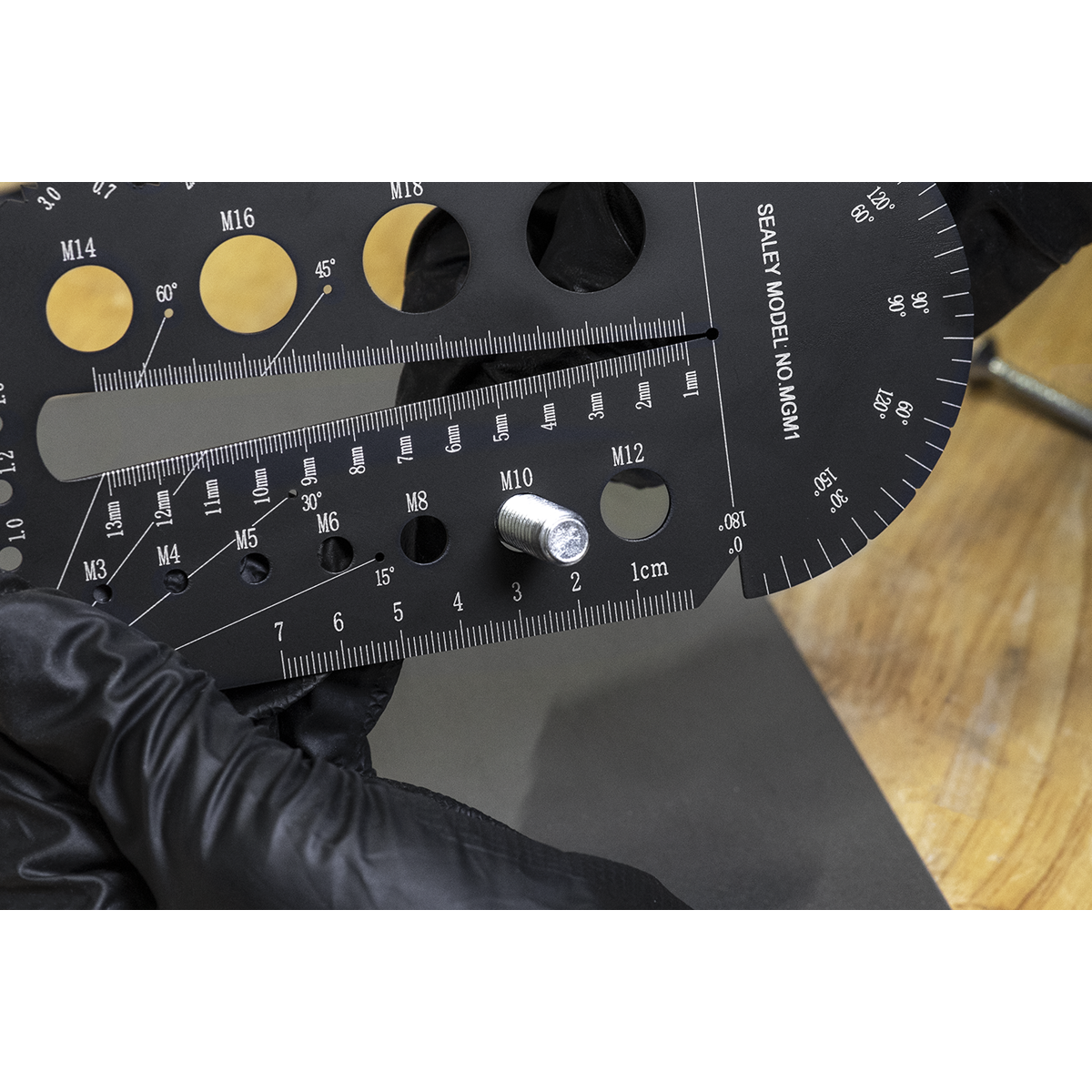 Metric Multi-Gauge MGM1