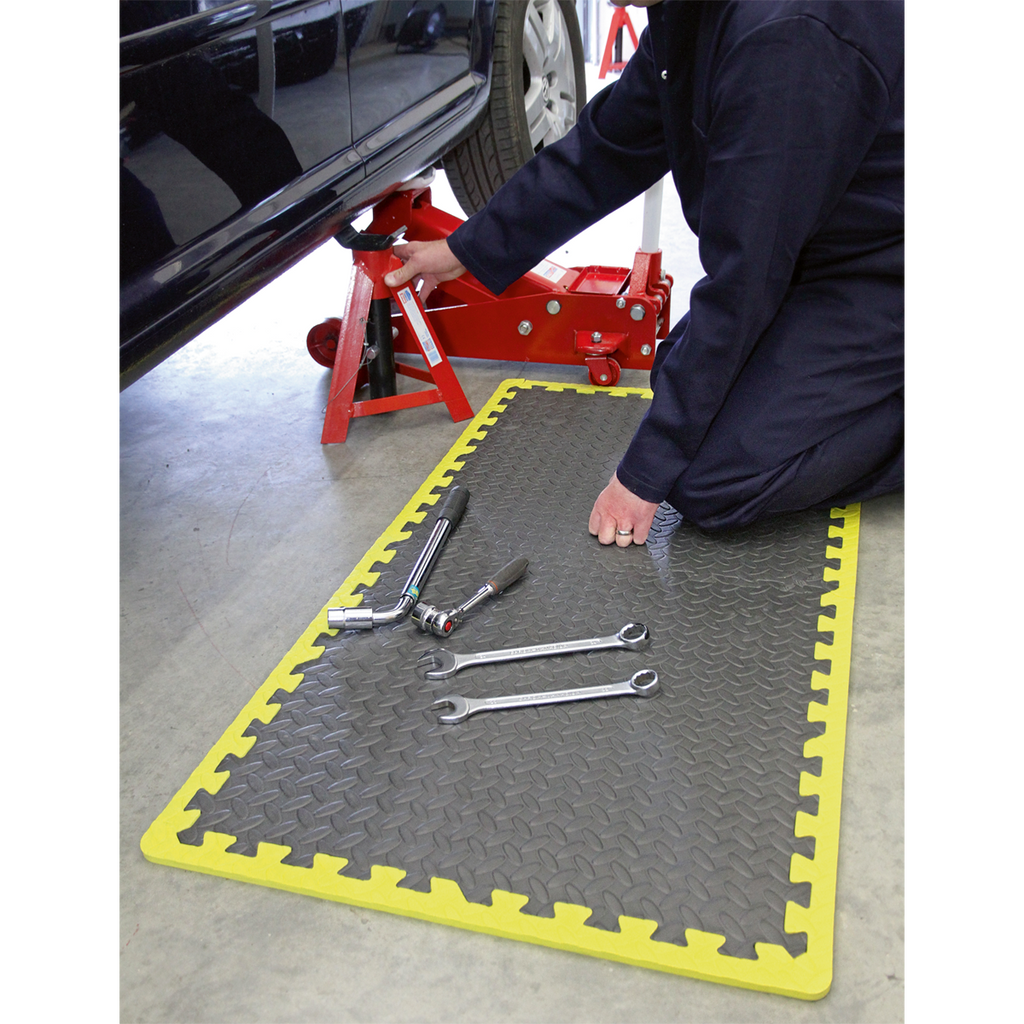 Interlocking EVA Foam Workshop Mat Set with Hi-Vis Edges 1240 x 1825mm MIC1218Y3