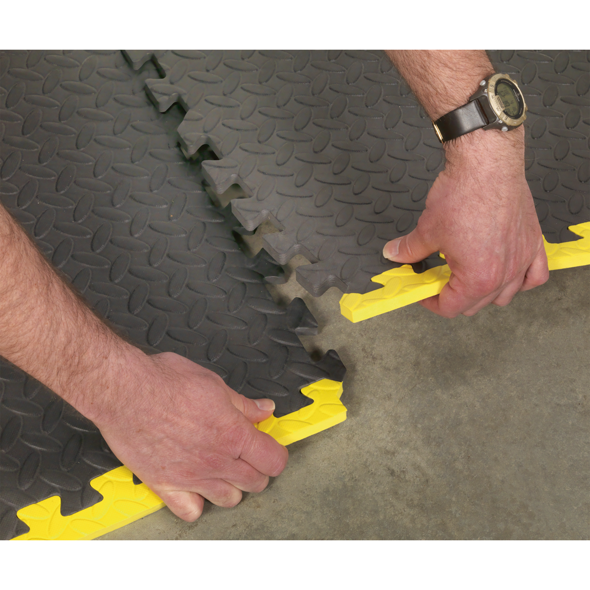 Interlocking EVA Foam Workshop Mat Set with Hi-Vis Edges 1240 x 1825mm MIC1218Y3
