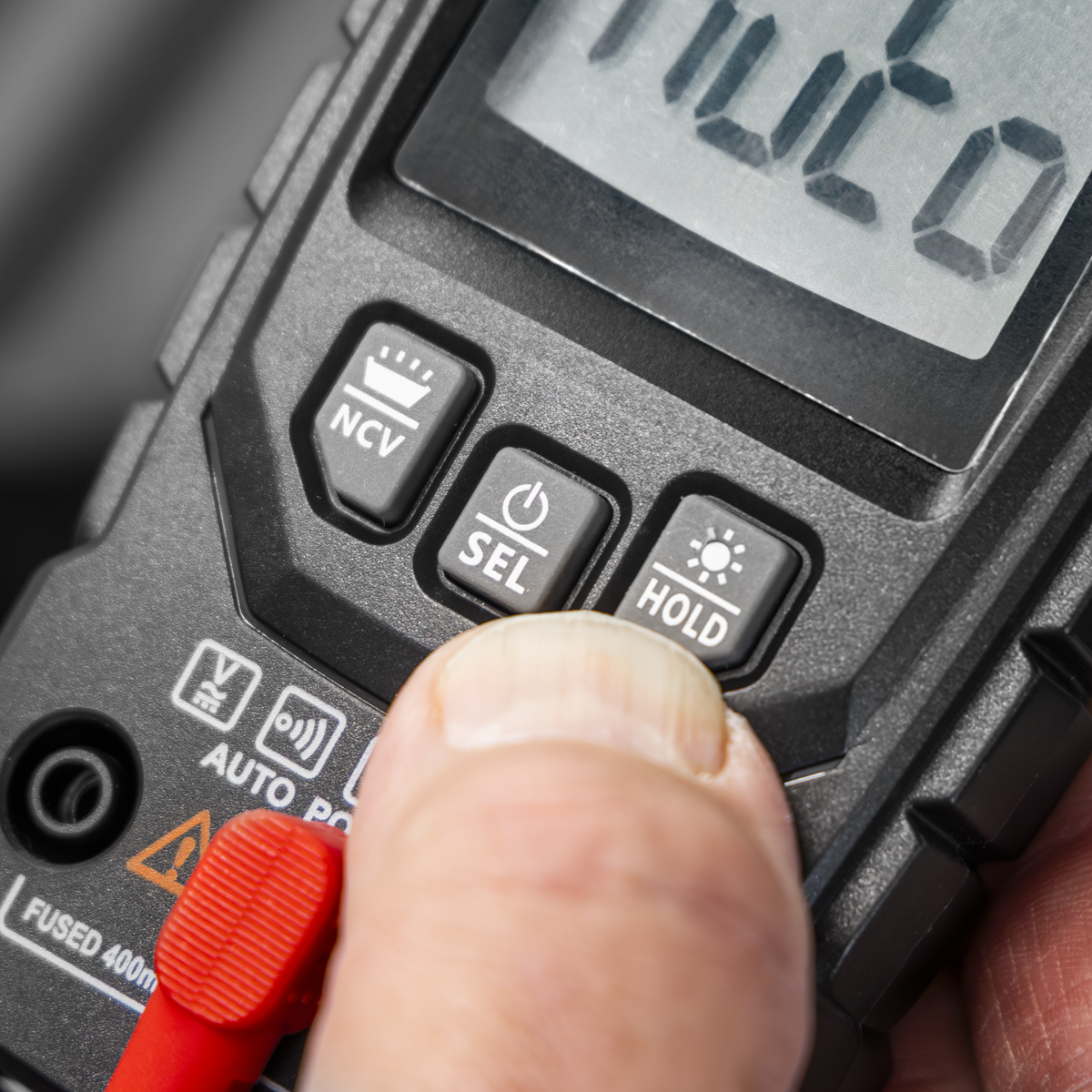 6-Function Auto-Ranging Digital Multimeter MM01