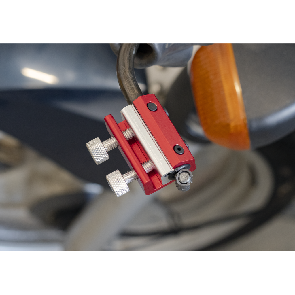 Motorcycle Twin-Clamp Cable Oiler MS038