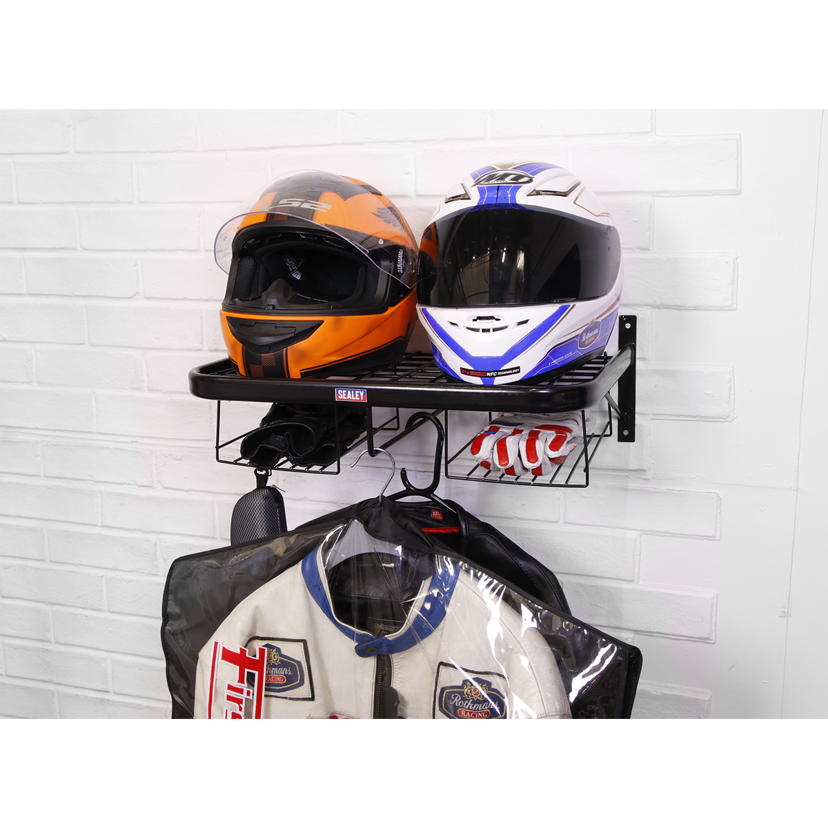 Motorcycle Helmet & Gear Tidy MS081