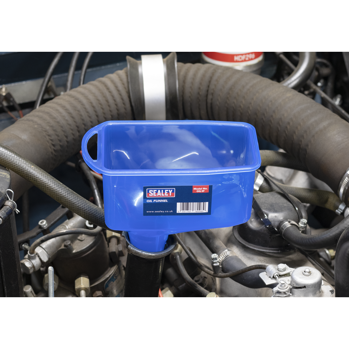 Square Oil Funnel OIL1F