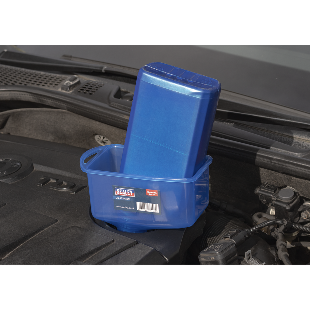 Square Oil Funnel OIL1F