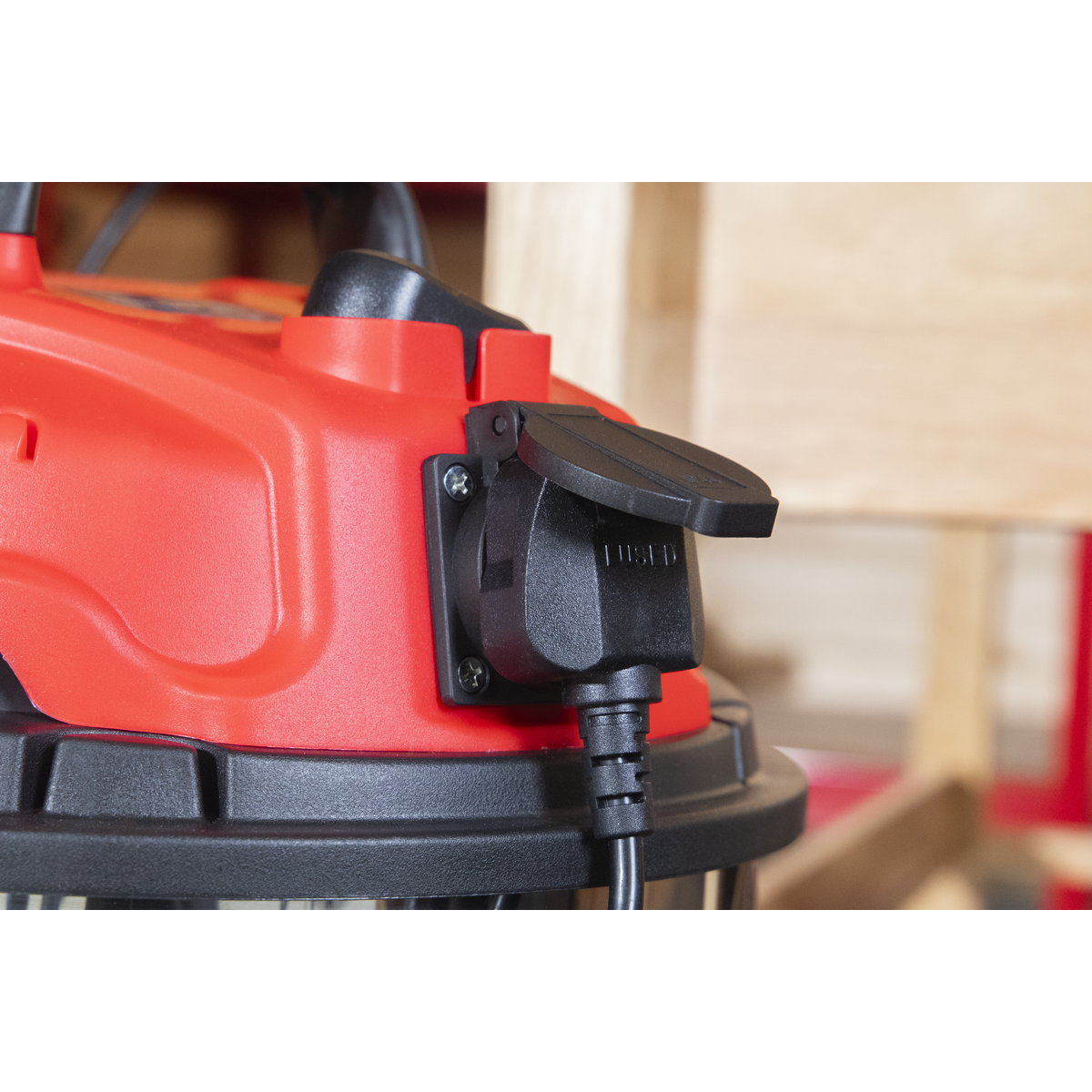 30L Industrial Vacuum Cleaner Wet & Dry with Stainless Steel Drum & Auto-Start 1400W/230V PC300SDAUTO