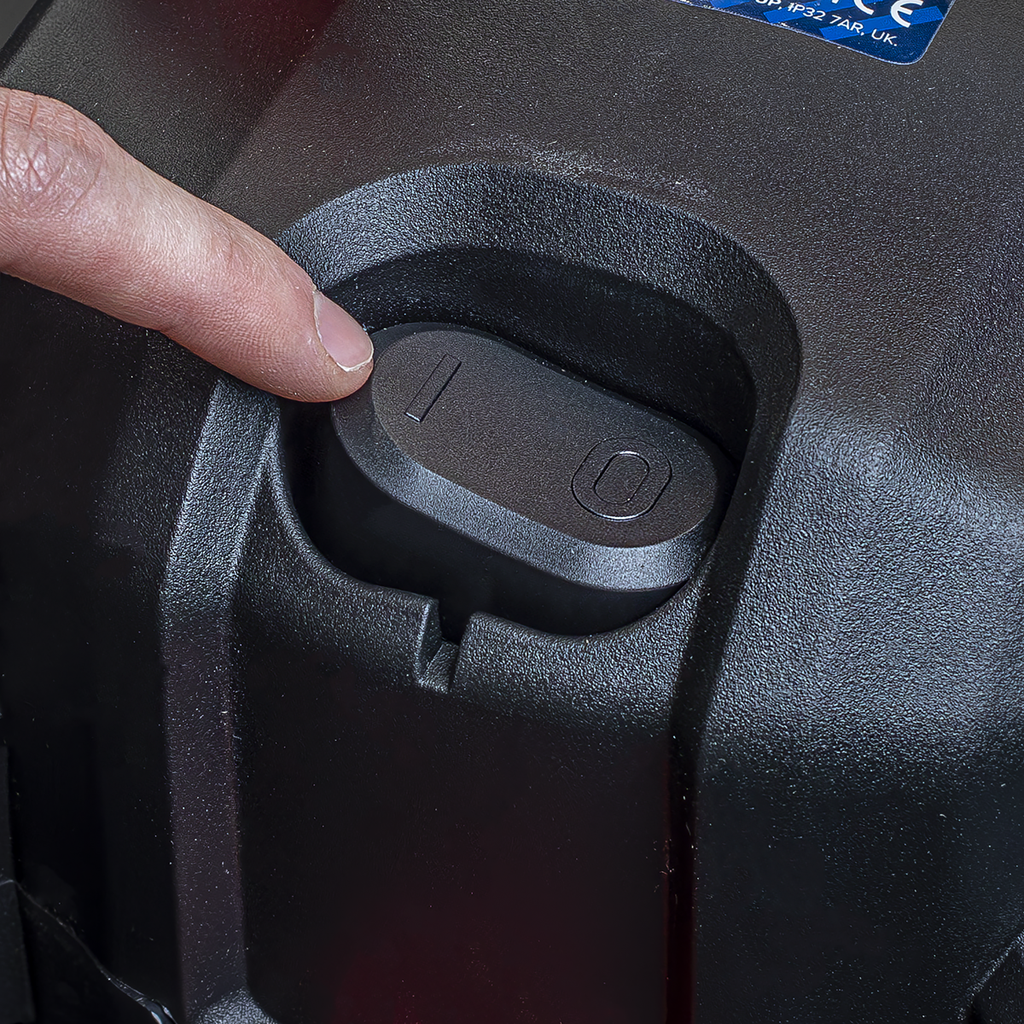 30L Vacuum Cleaner Wet & Dry with Stainless Steel Drum & Detachable Leaf Blower 1200W/230V PC300SD