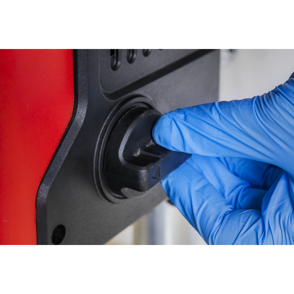 Bench Mounting Pillar Drill with Digital Display & Laser Guide 720W PDM10B