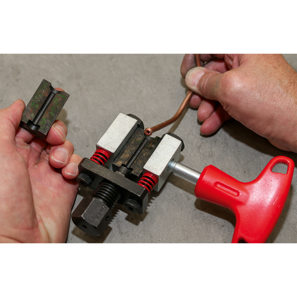 On-Vehicle Brake Pipe Flaring Tool PFT08
