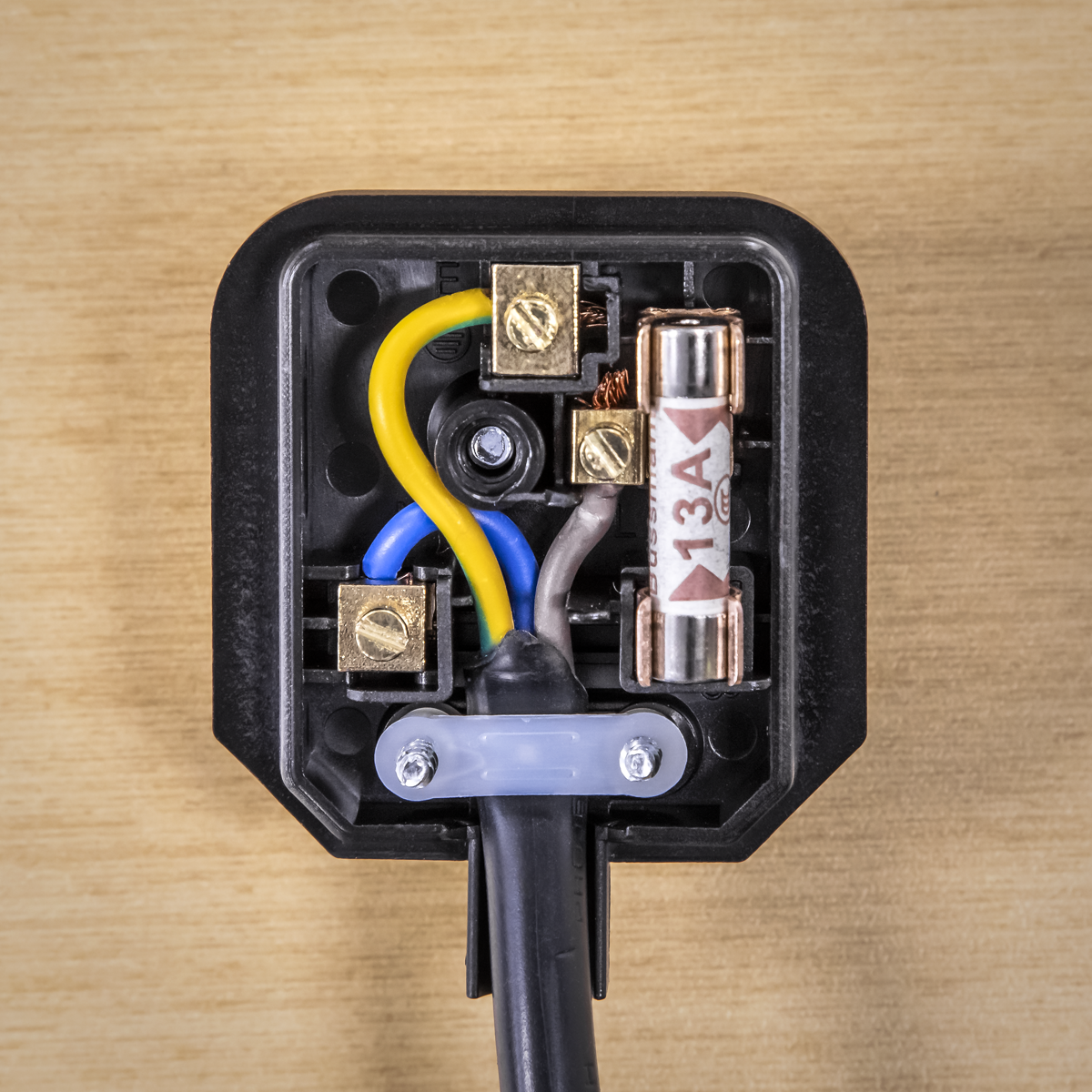 13A Heavy-Duty Rewirable Plug - Black PL/13/3S