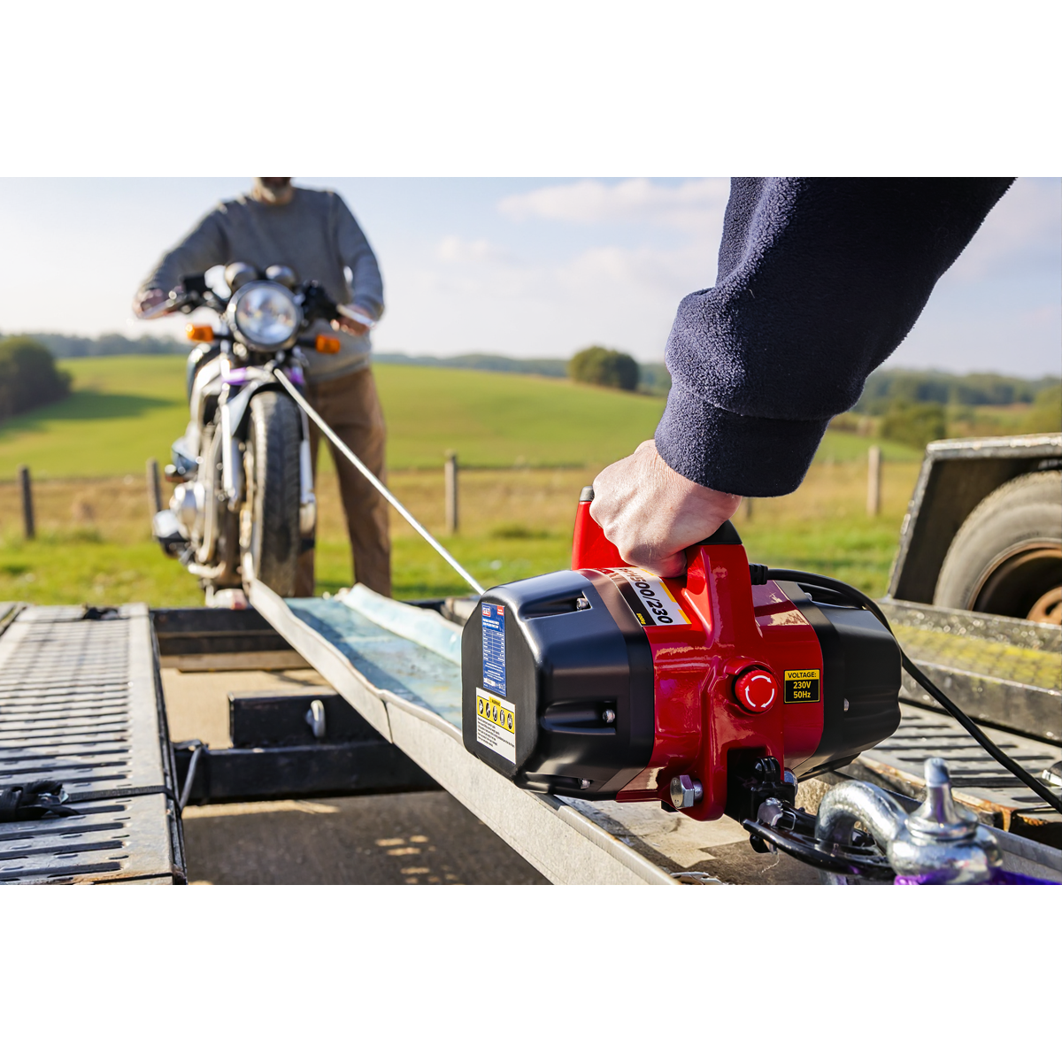 Portable Handheld Winch 500kg Pulling Force 230V PPH500/230