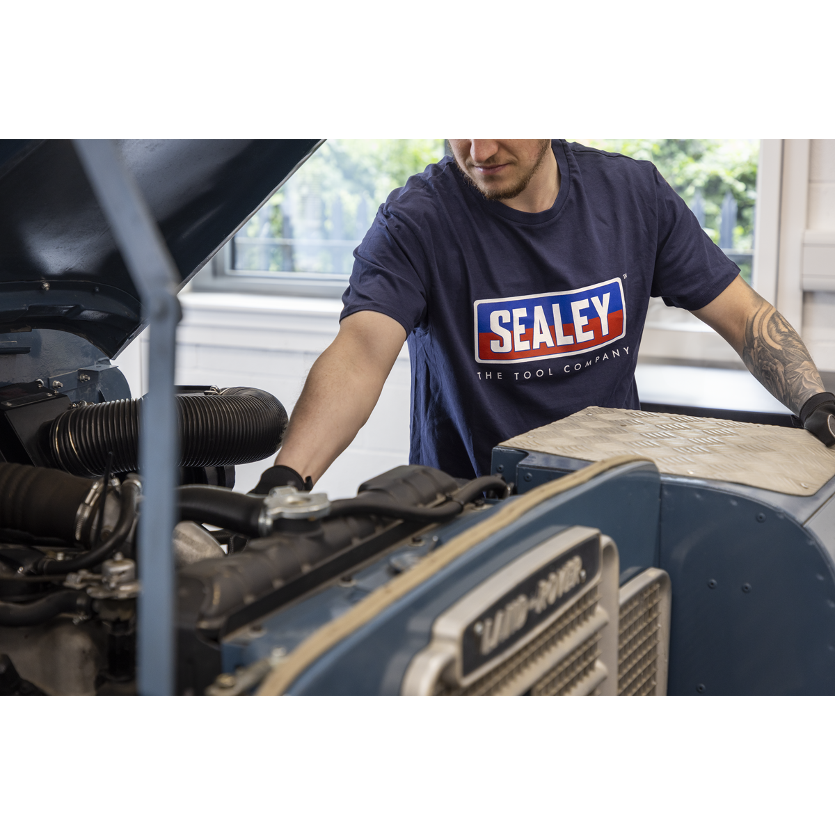 Sealey Logo T-Shirt - Large PSEXTL