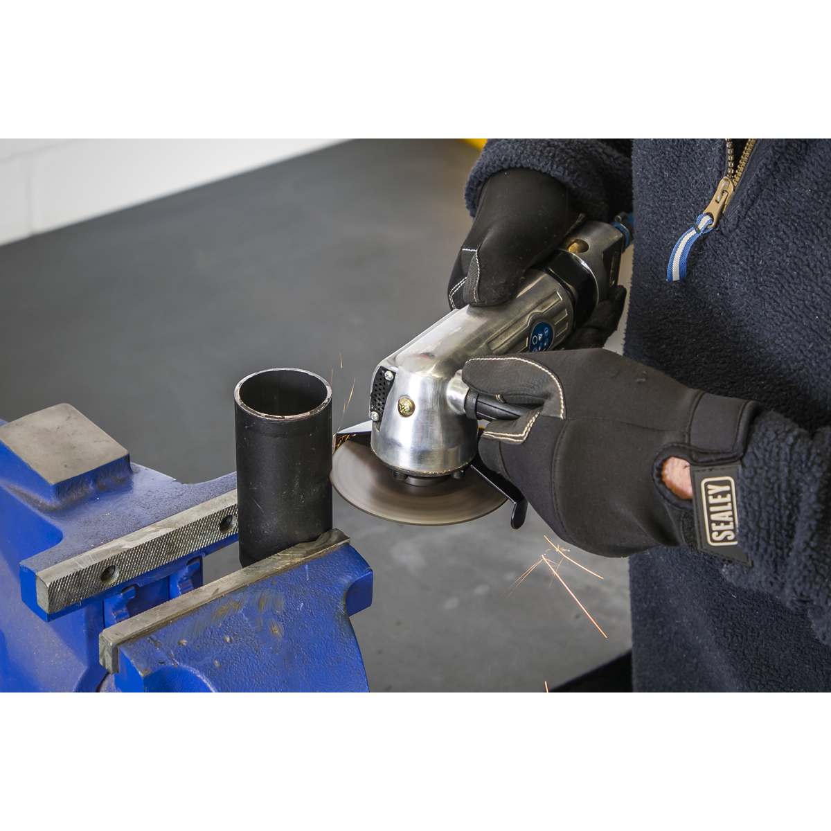 100 x 1.6mm Cutting Disc 16mm Bore - Pack of 50 PTC/100CT50