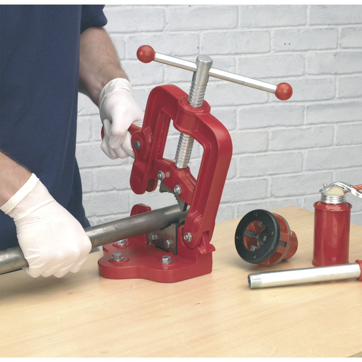 Bench Mounting Pipe Vice 85mm PV63B