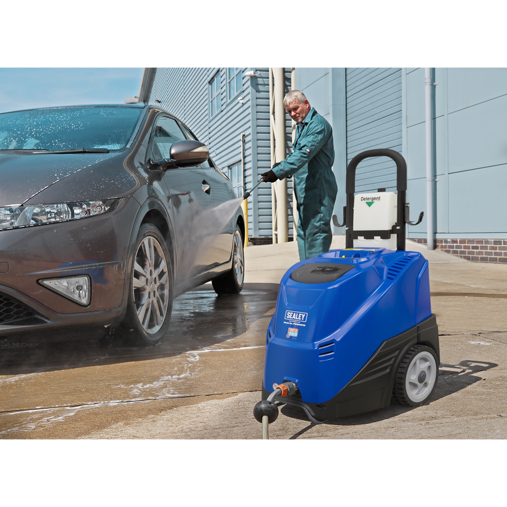 Hot/Cold Water Pressure Washer 135bar 2300W/230V PW2000HW