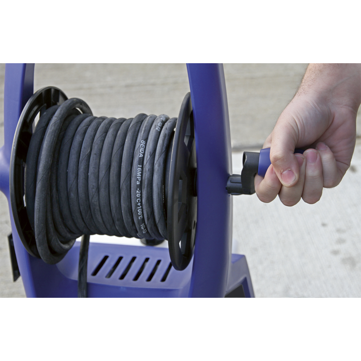 Professional Pressure Washer with TSS & Rotablast® Nozzle 140bar 2100W/230V PW3500