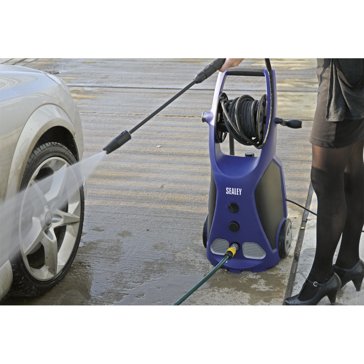 Professional Pressure Washer with Accessories 140bar PW3500COMBO