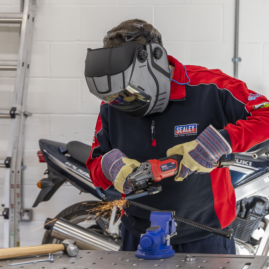 Auto Darkening Solar Powered Flip-Up Welding Helmet Shade 9-13 PWH603