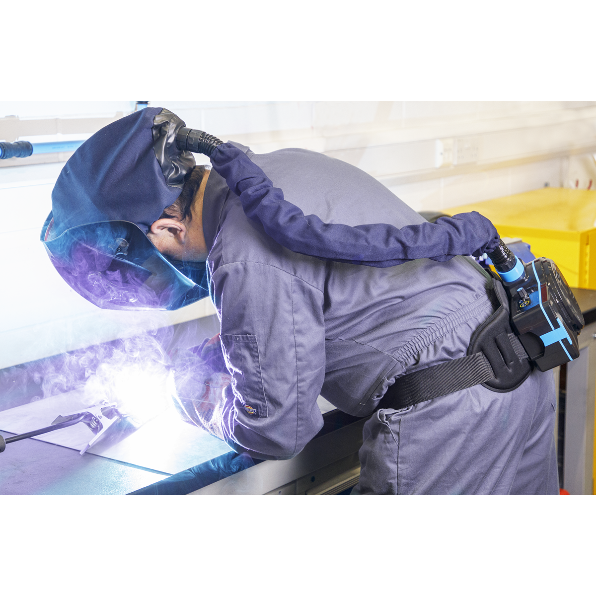 Auto Darkening Welding Helmet with TH2 Powered Air Purifying Respirator (PAPR) PWH616