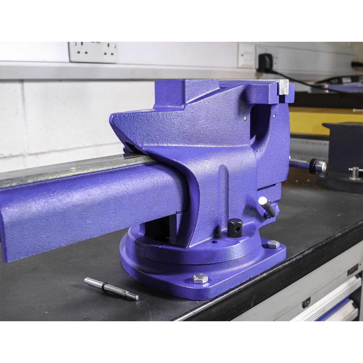 Quick Action Cast Iron Vice with Swivel Base 150mm QAV150