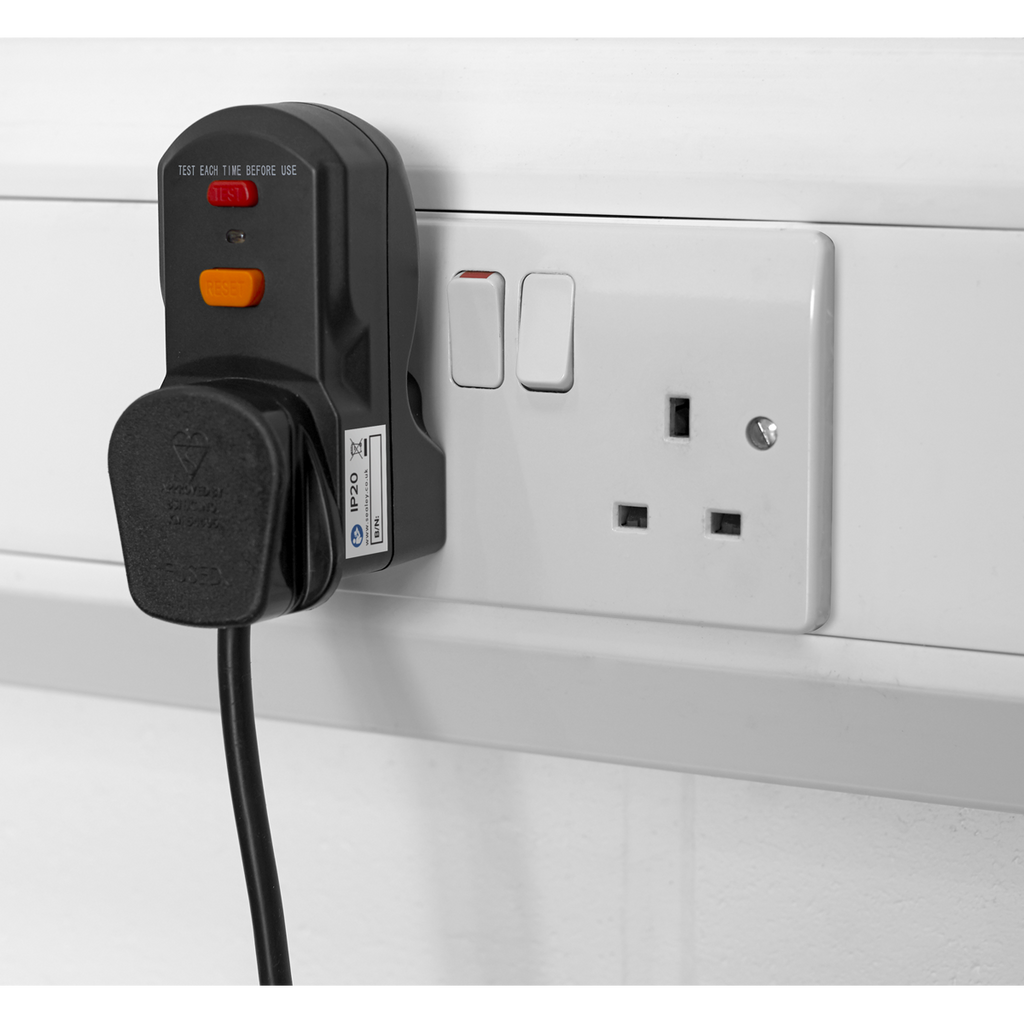 RCD Safety Adaptor 230V RCD981