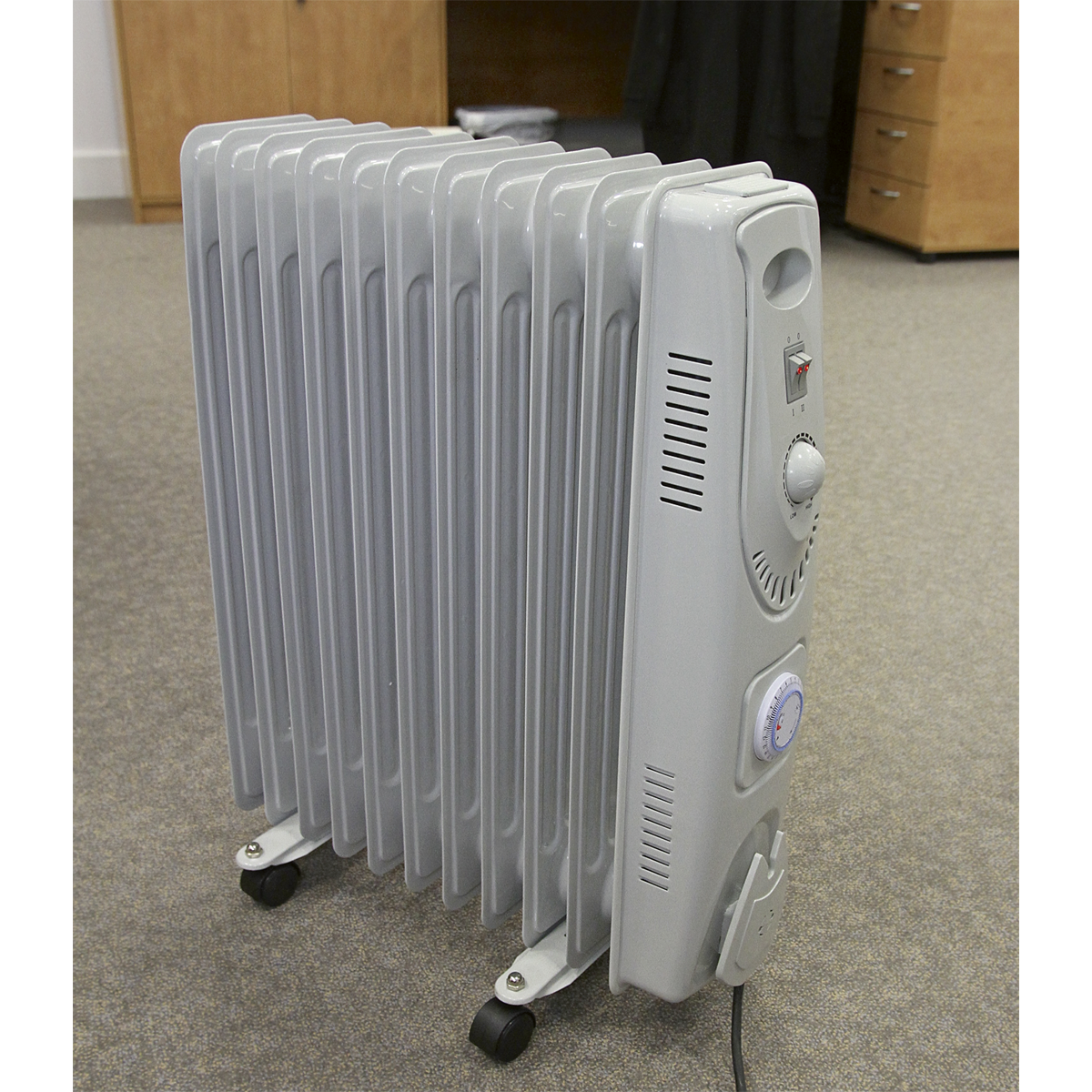 11-Element Oil Filled Radiator with Timer 2500W/230V RD2500T