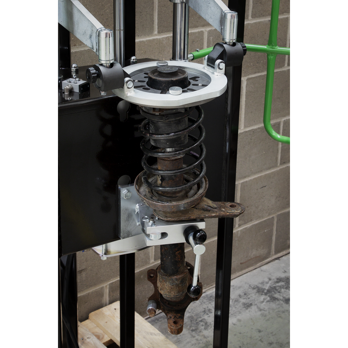 Coil Spring Upper Bracket RE04