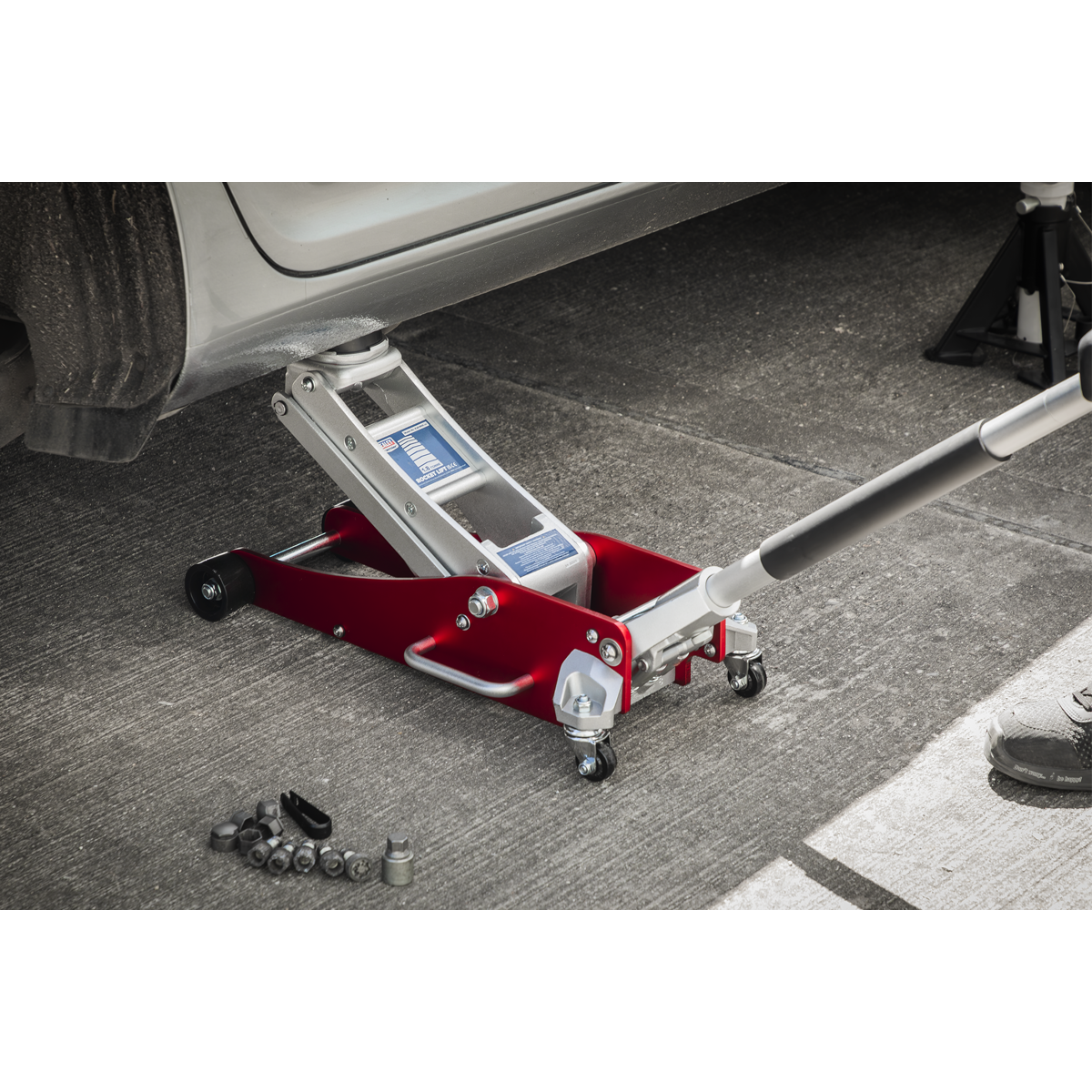 Low Profile Aluminium Trolley Jack with Rocket Lift 1.8 Tonne RJA1800