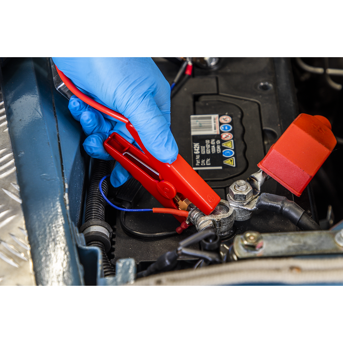 12V Lithium-ion Jump Starter Power Pack 600A RS600
