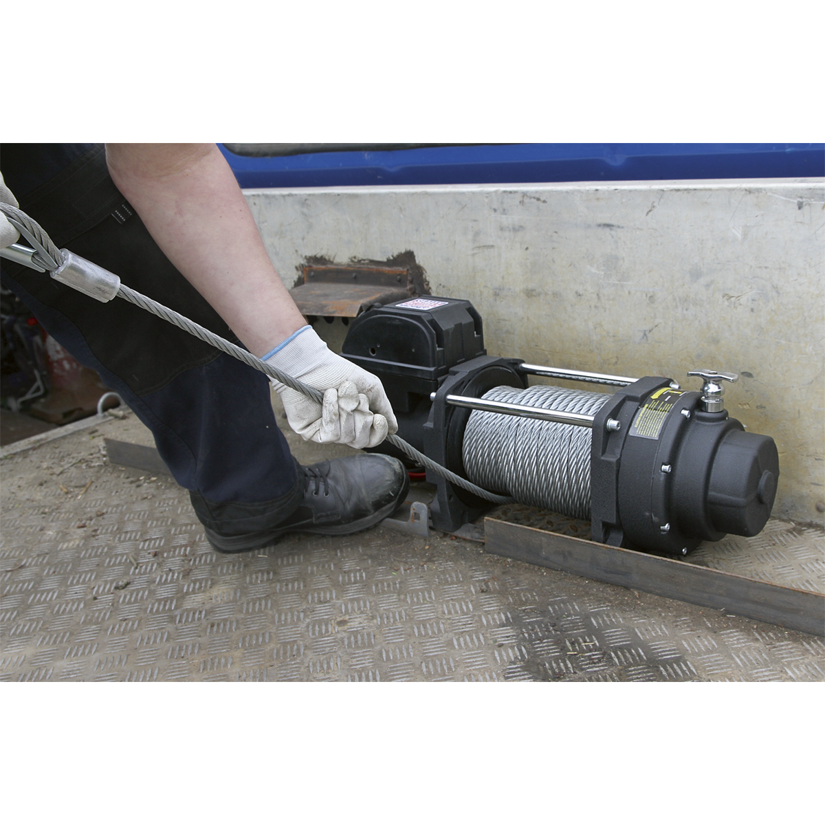 Industrial Recovery Winch 8180kg (18000lb) Line Pull 12V RW8180