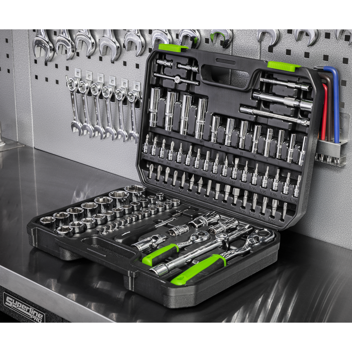 Socket Set 1/4" & 1/2"Sq Drive 94pc S01210
