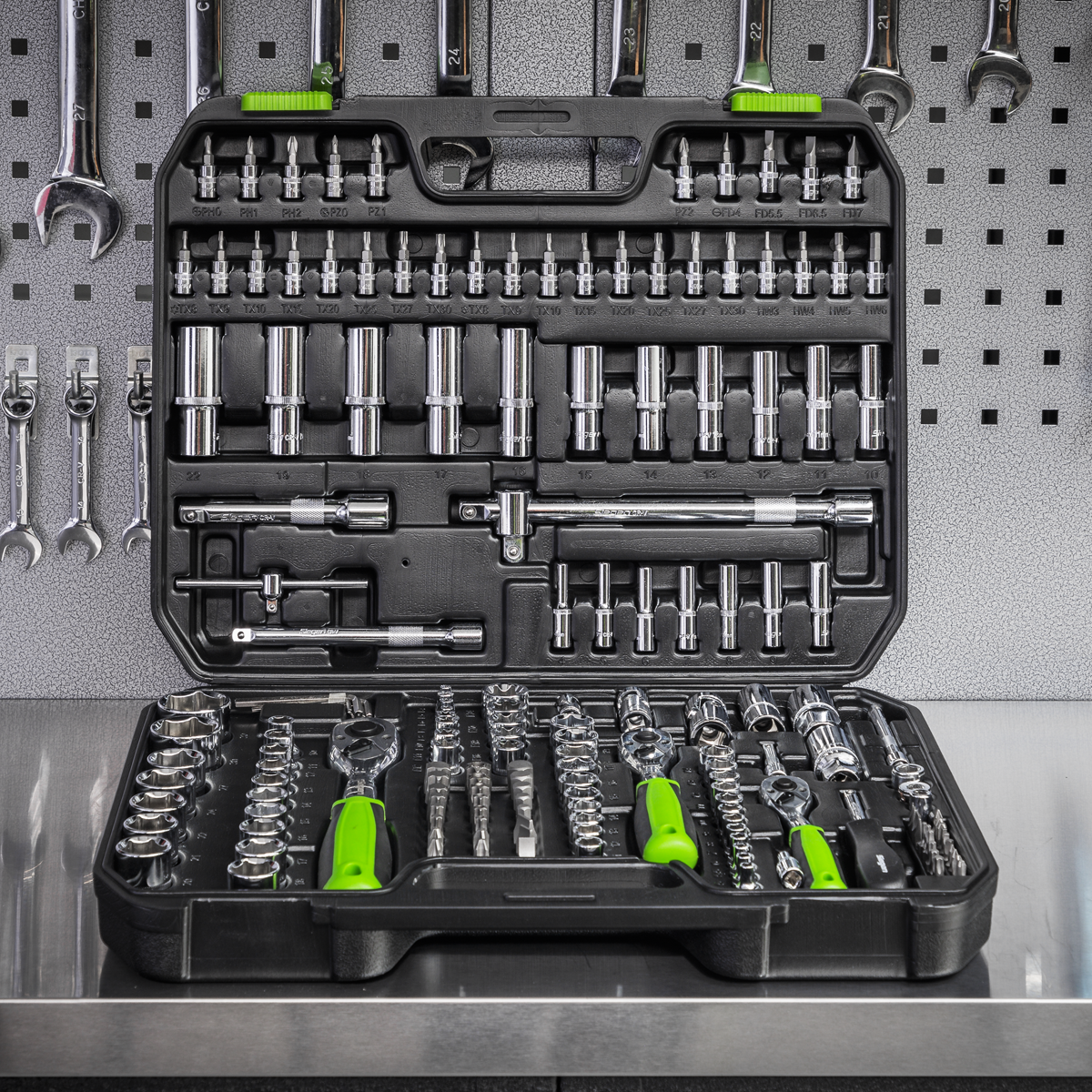 Socket Set 1/4", 3/8" & 1/2"Sq Drive 171pc S01211