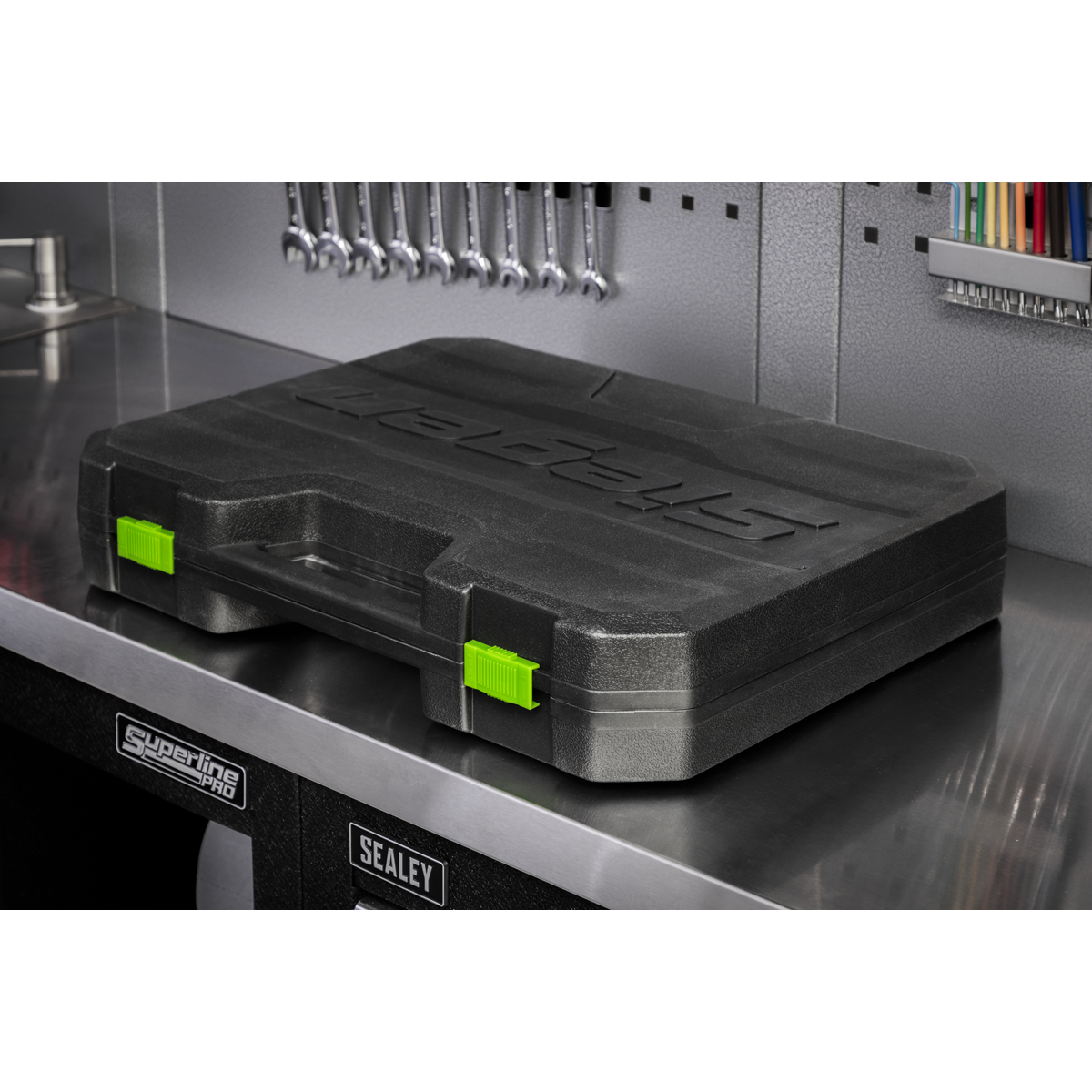 Tool Kit 84pc S01213