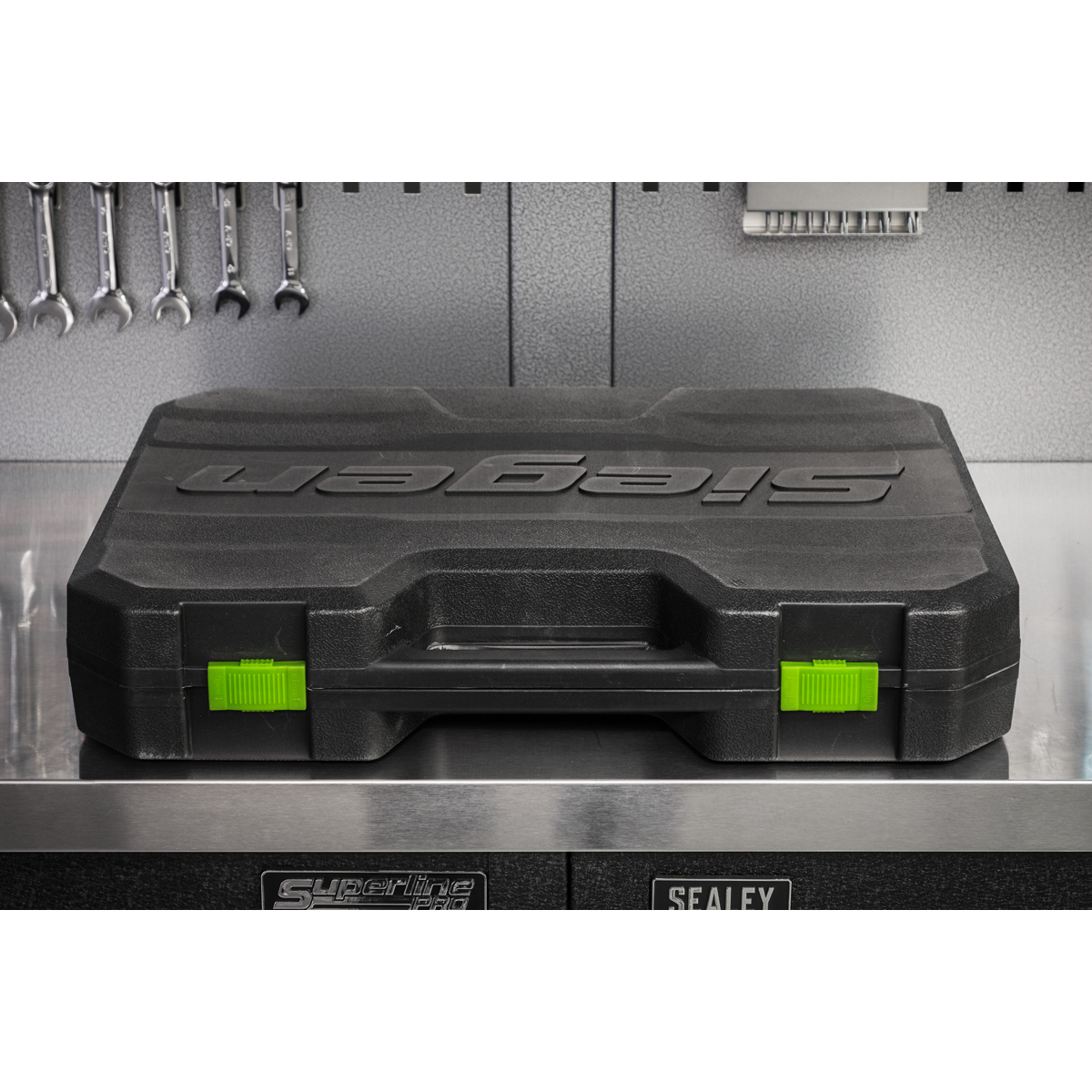 Tool Kit 84pc S01213